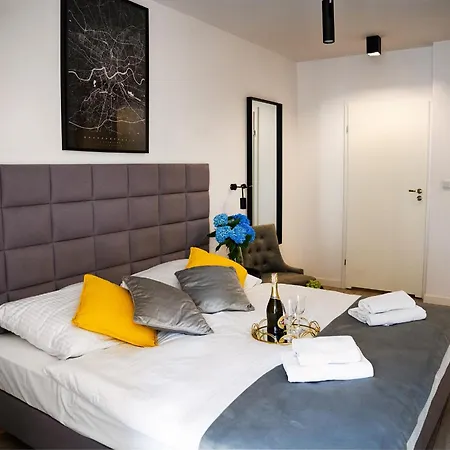 Susan Centrum Kazimierz Ac Self Check In Apartment