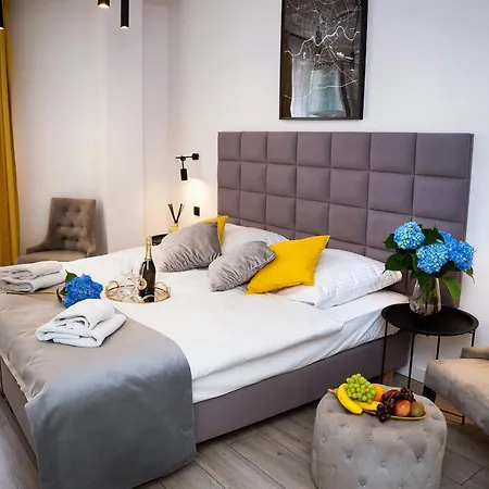 Susan Centrum Kazimierz Ac Self Check In Apartment